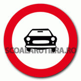 Accesul interzis autovehiculelor, cu excepția motocicletelor…