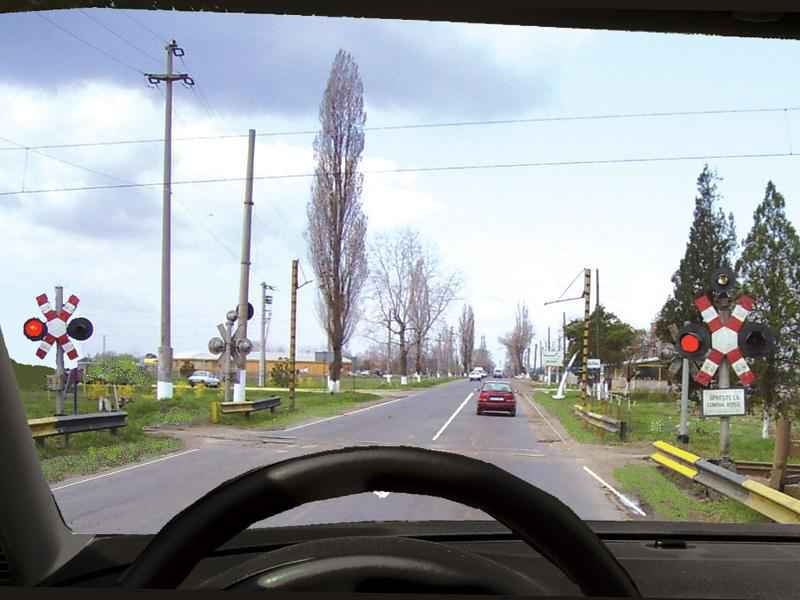 What obligations do you have if the red lights turn on and off alternately?