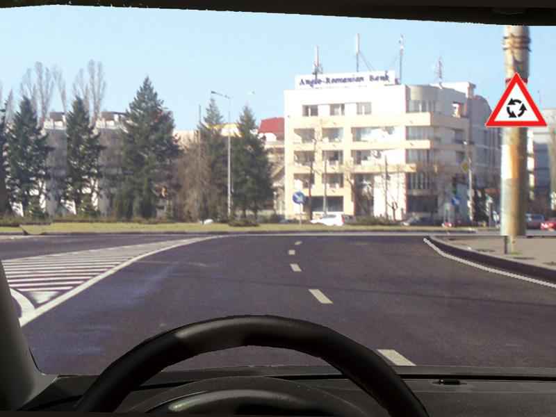 Have you correctly selected the traffic lane to turn left at the intersection ahead?
