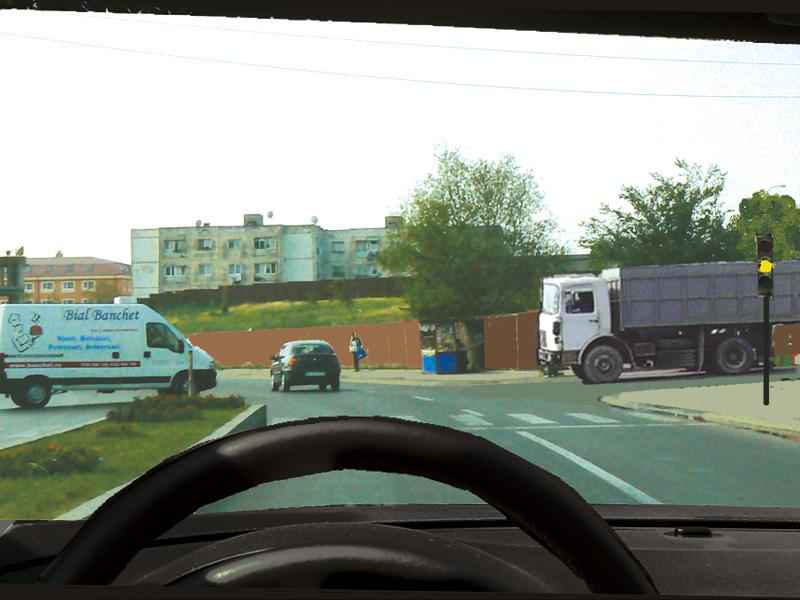 Cum procedați corect dacă circulați înainte și semaforul indică lumină galbenă intermitentă?